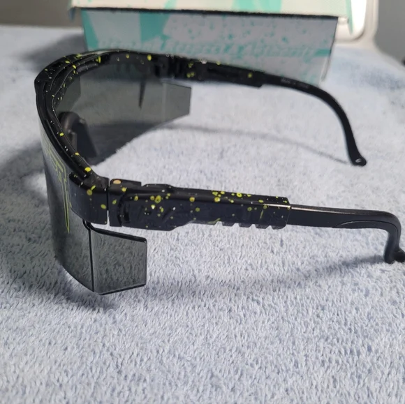 Pit Viper Sunglasses - Picture 4 of 6